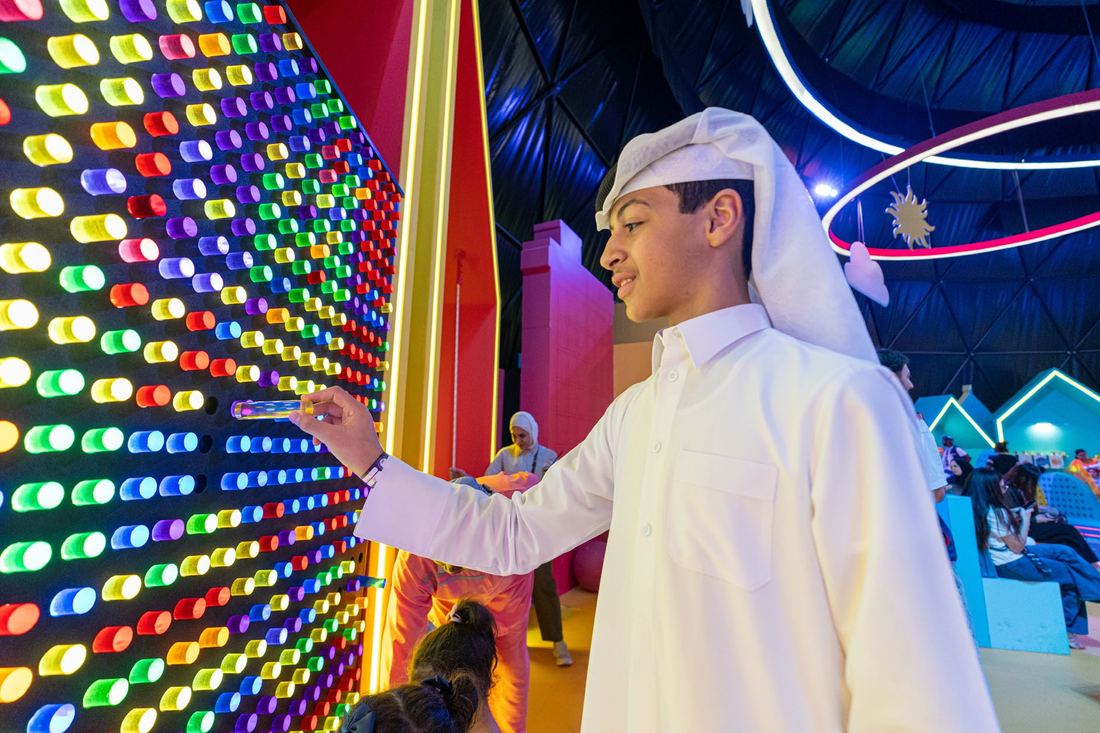 Interactive light wall